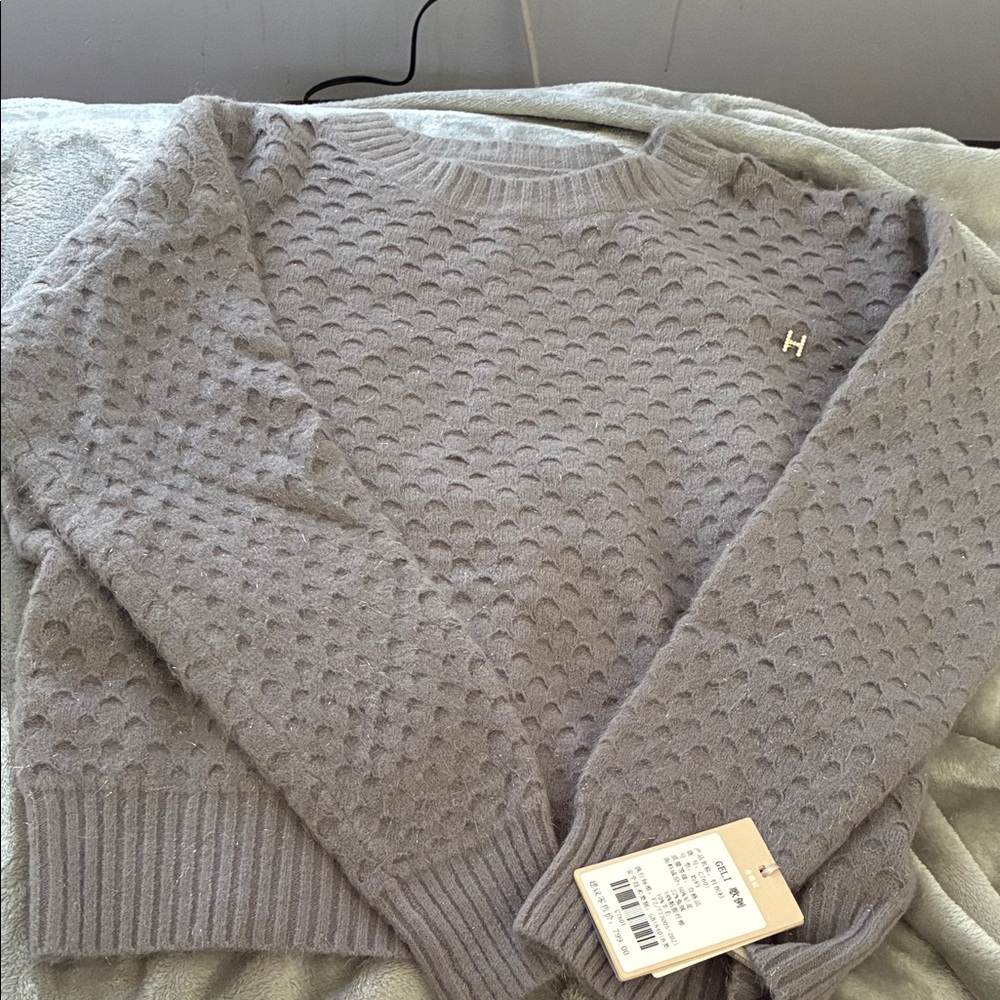 Stylish Heather Gray Women's Crew Neck Sweater